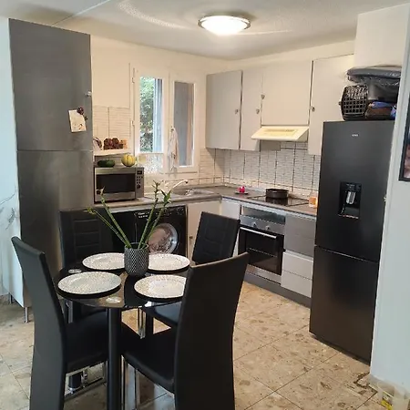 T2 Avec Piscine Et Jacuzzi A * Grimaud